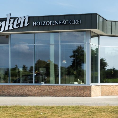 Georg Borchers Bauunternehmen Holzfenbäckerei Ripken Fotostudio Scheiwe (Mittel)